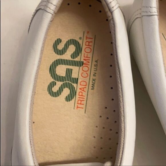 SAS WHITE COMFORT SHOES.  STYLE IS WHISPER… - Picture 3 of 9